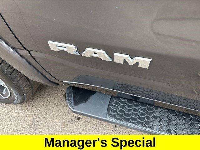 RAM 1500 Laramie Crew Cab 4WD 2020