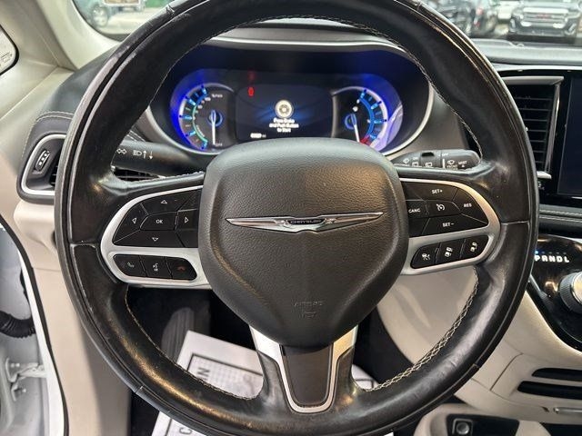 Chrysler Pacifica Hybrid Touring L 2022