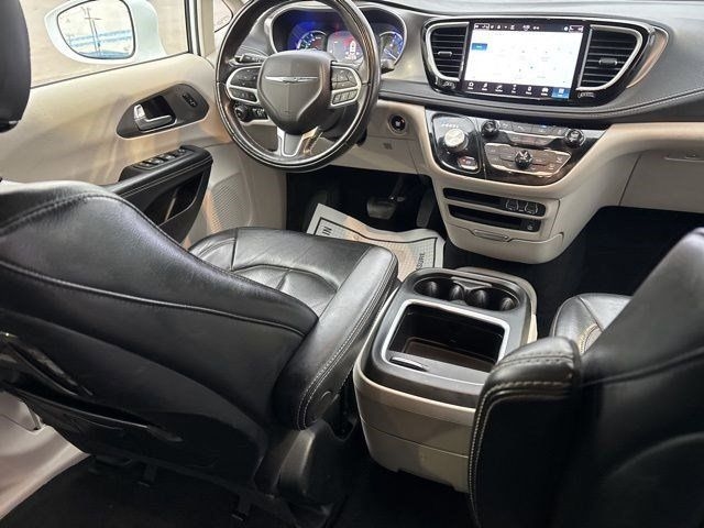 Chrysler Pacifica Hybrid Touring L 2022