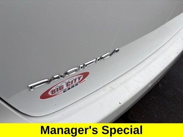 Chrysler Pacifica Hybrid Touring L 2022