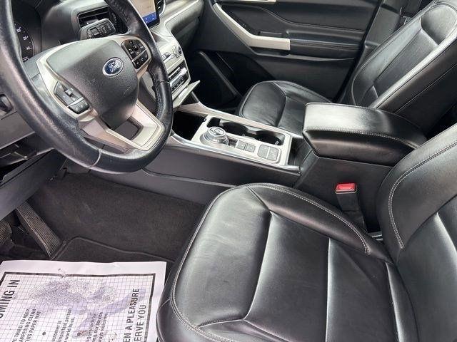 Ford Explorer XLT 2022