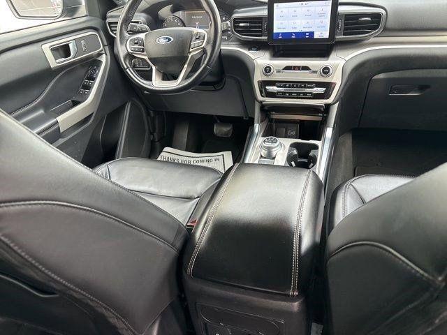 Ford Explorer XLT 2022