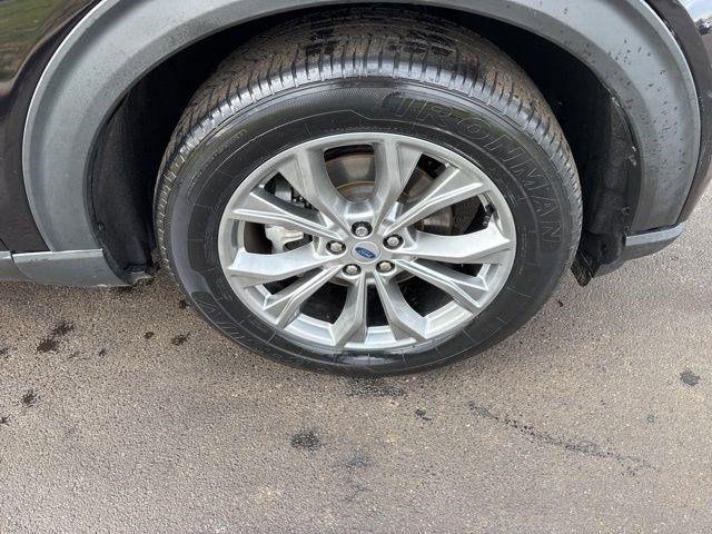 Ford Explorer XLT 2022