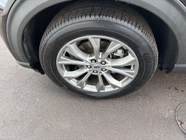 Ford Explorer XLT 2022