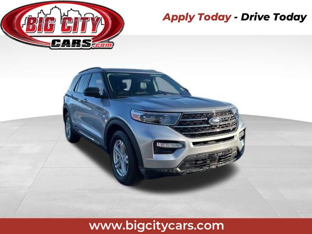 2023 Ford Explorer XLT's photo