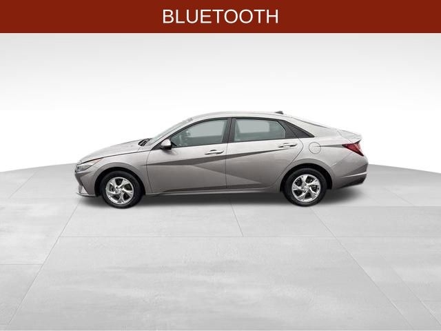 Hyundai Elantra SE 2023