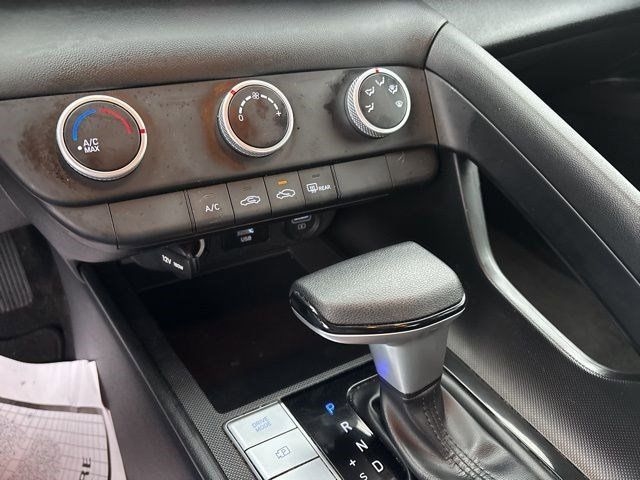 Hyundai Elantra SE 2023