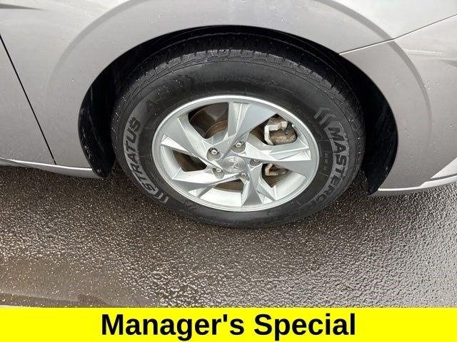 Hyundai Elantra SE 2023