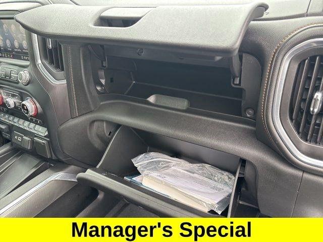 GMC Sierra 1500 AT4 Crew Cab 4WD 2020