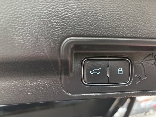 Ford Explorer XLT 4WD 2022