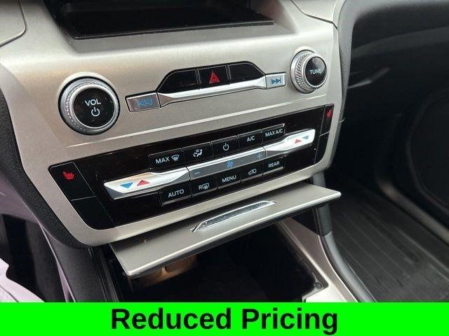 Ford Explorer XLT 4WD 2022