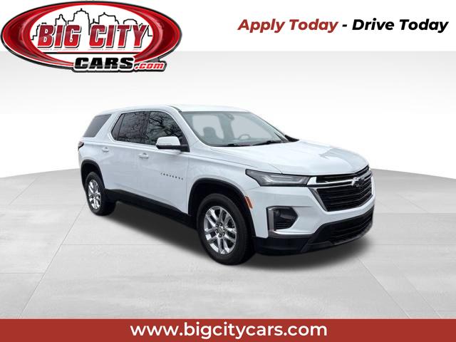 2023 Chevrolet Traverse LS's photo