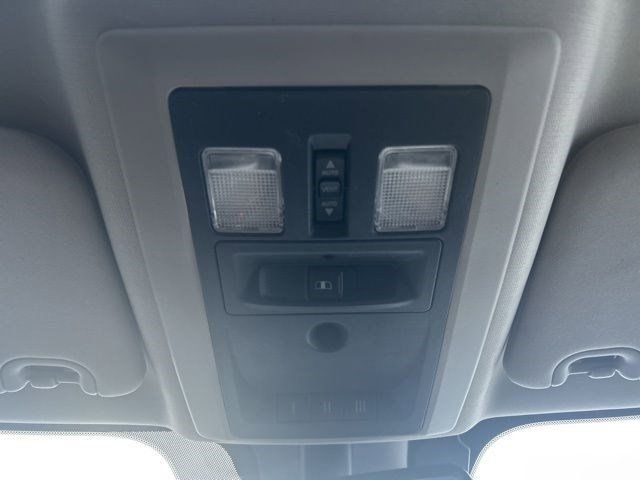 RAM 1500 Big Horn Crew Cab 4WD 2017