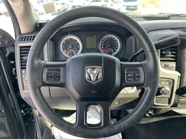 RAM 1500 Classic Tradesman Crew Cab SWB 4WD 2019