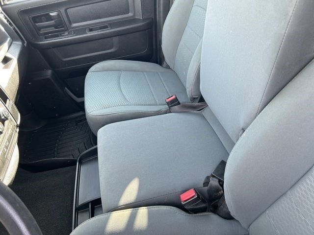 RAM 1500 Classic Tradesman Crew Cab SWB 4WD 2019