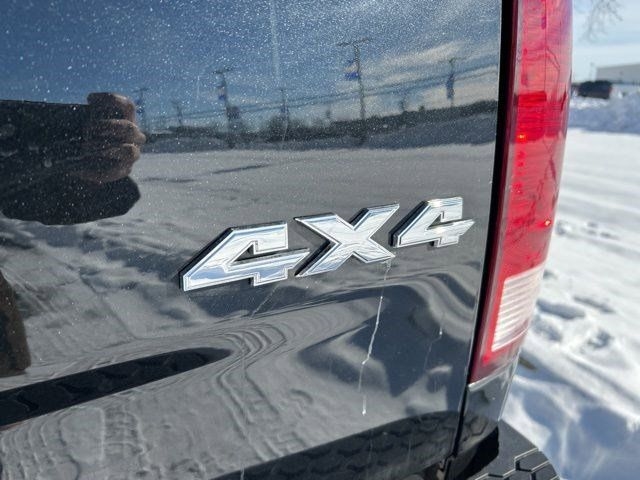 RAM 1500 Classic Tradesman Crew Cab SWB 4WD 2019