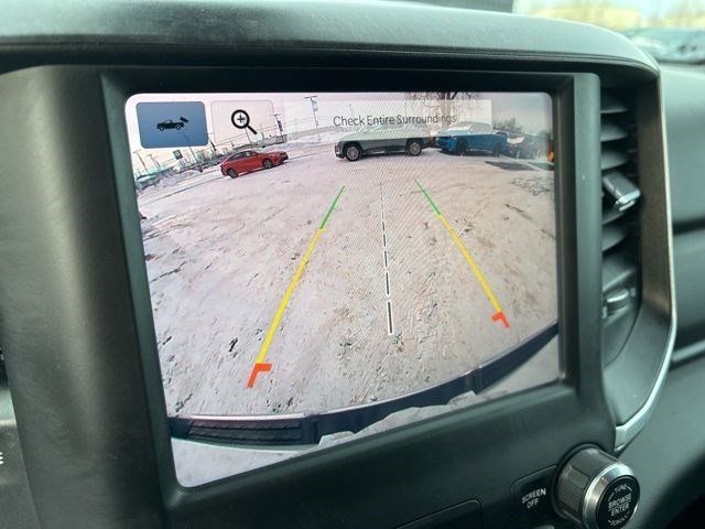 RAM 1500 Big Horn Crew Cab SWB 4WD 2022