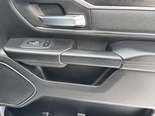 RAM 1500 Big Horn Crew Cab SWB 4WD 2022