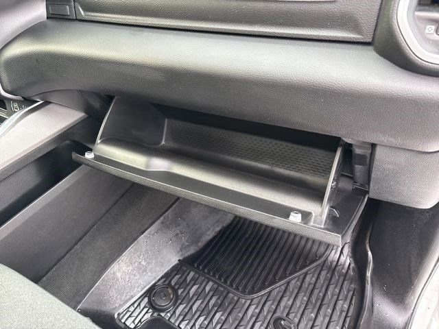 RAM 1500 Big Horn Crew Cab SWB 4WD 2022