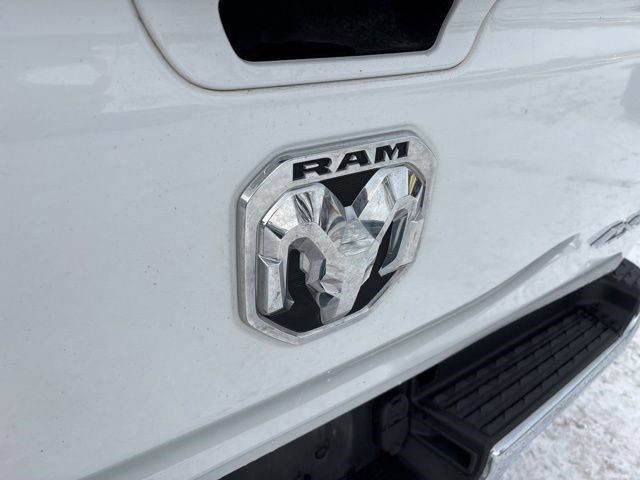 RAM 1500 Big Horn Crew Cab SWB 4WD 2022