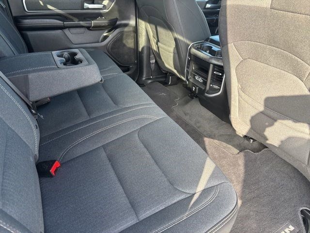 RAM 1500 Big Horn Crew Cab SWB 4WD 2021