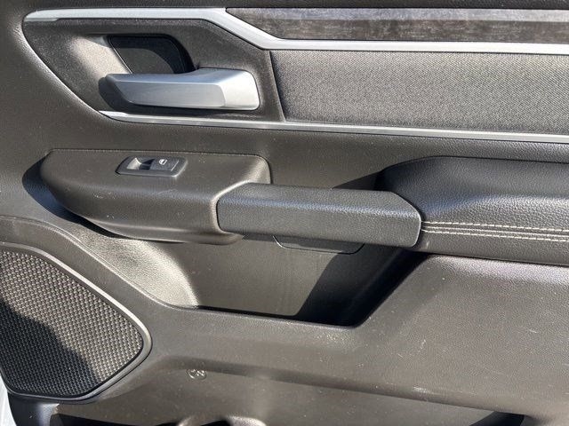 RAM 1500 Big Horn Crew Cab SWB 4WD 2021