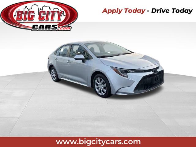 2021 Toyota Corolla LE's photo