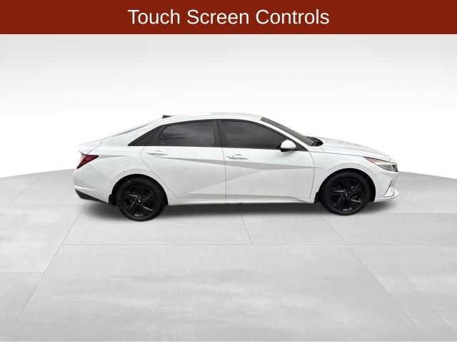 Hyundai Elantra SEL 2022