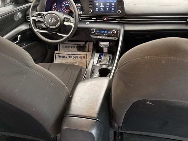 Hyundai Elantra SEL 2022