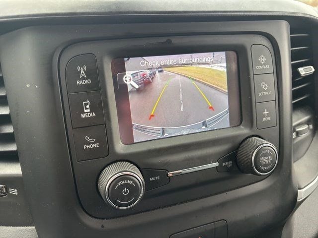 RAM 1500 Big Horn Quad Cab 4WD 2021