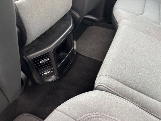 RAM 1500 Big Horn Quad Cab 4WD 2021