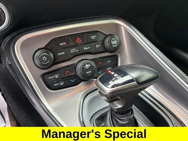 Dodge Challenger GT AWD 2021