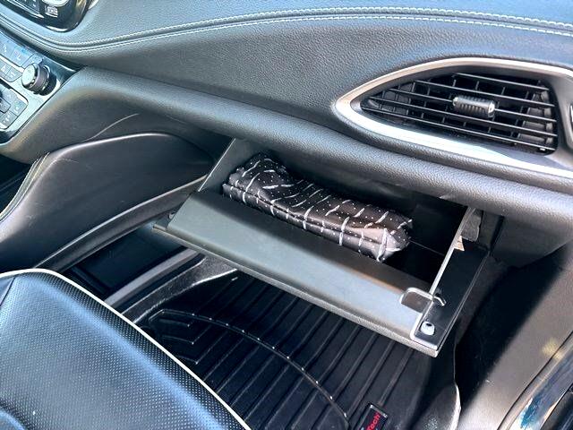 Chrysler Pacifica Limited AWD 2023