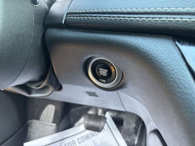 Chrysler Pacifica Limited AWD 2023