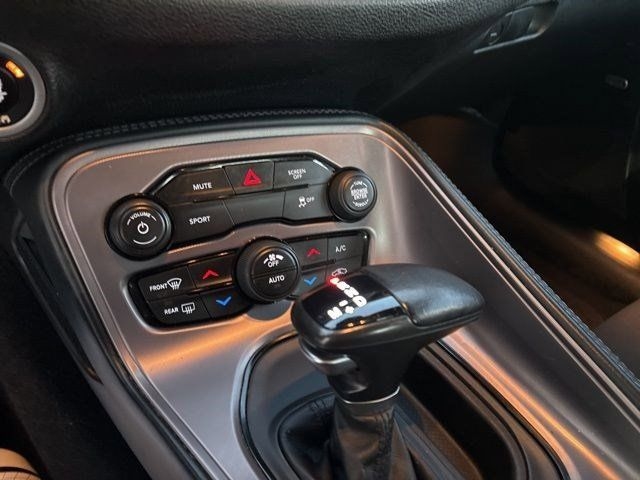 Dodge Challenger SXT 2023