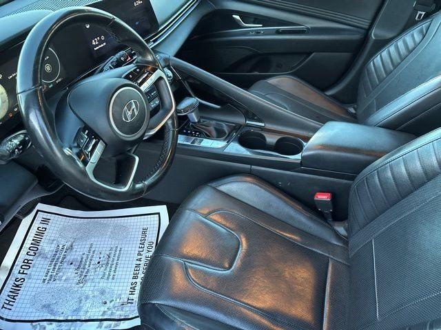 Hyundai Elantra Limited 2022