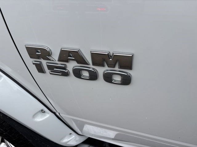 RAM 1500 Sport Crew Cab SWB 4WD 2016