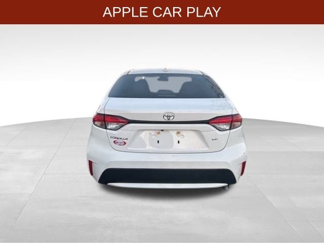 Toyota Corolla LE 2021