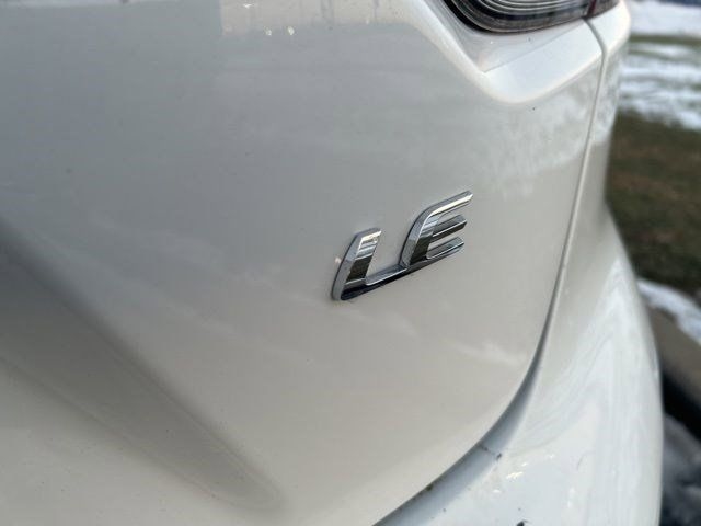 Toyota Corolla LE 2021