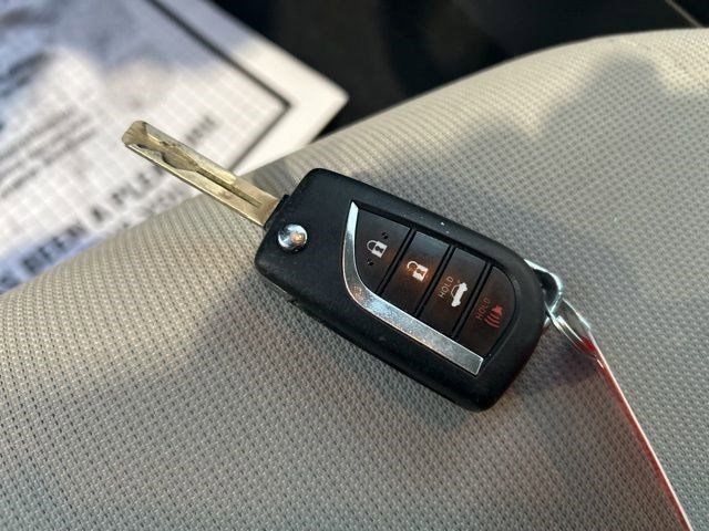 Toyota Corolla LE 2021