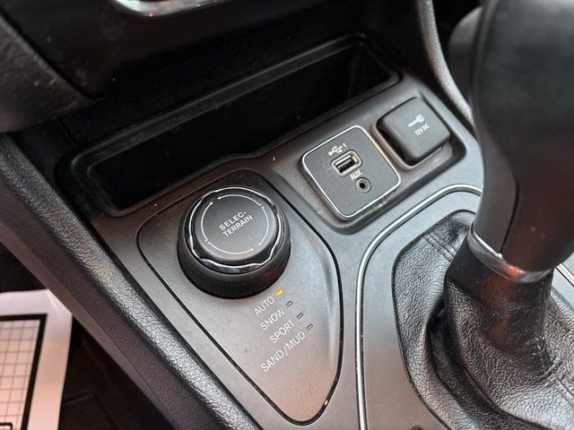 Jeep Cherokee Latitude Lux 4WD 2021