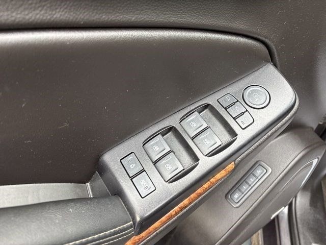 Chevrolet Suburban Premier 4WD 2017