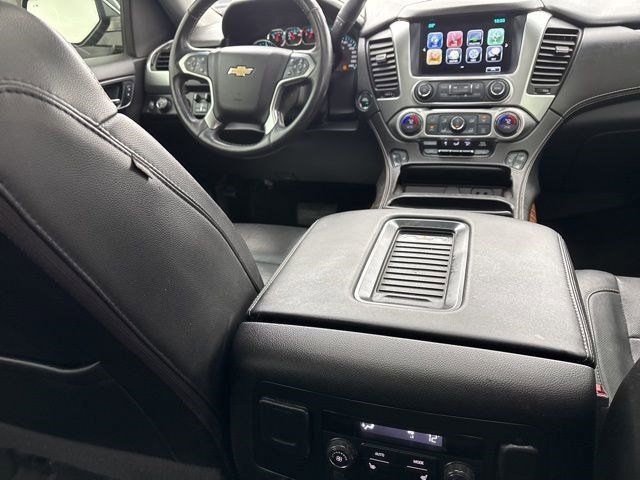 Chevrolet Suburban Premier 4WD 2017