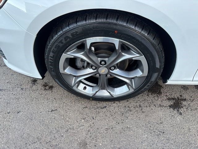 Chevrolet Malibu  2023