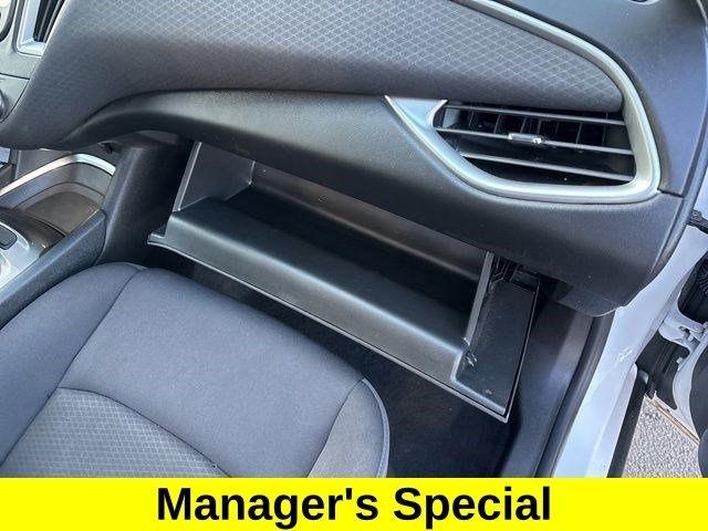 Chevrolet Malibu  2023