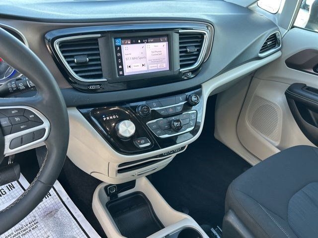 Chrysler Voyager LX 2023