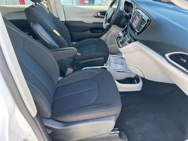 Chrysler Voyager LX 2023