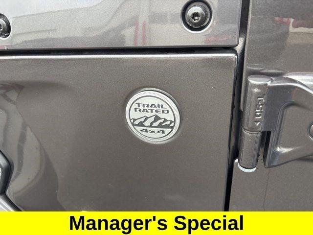 Jeep Wrangler Unlimited Sahara 4WD 2021