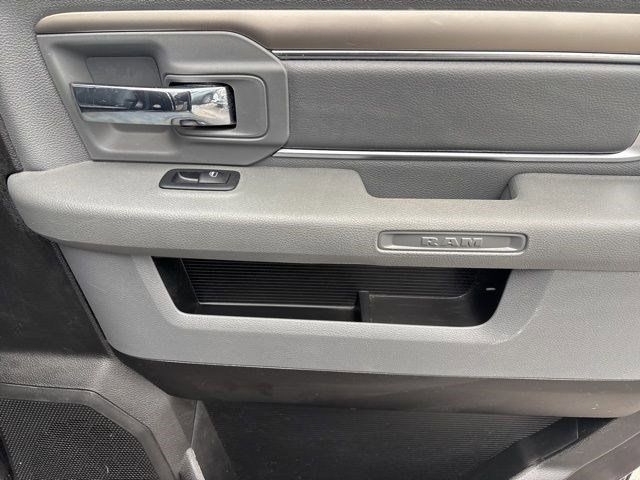 RAM 1500 Classic Tradesman Crew Cab SWB 4WD 2019