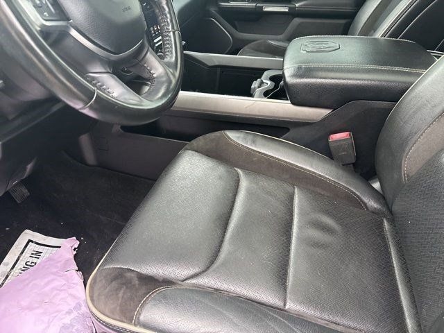 RAM 1500 Laramie Crew Cab 4WD 2021